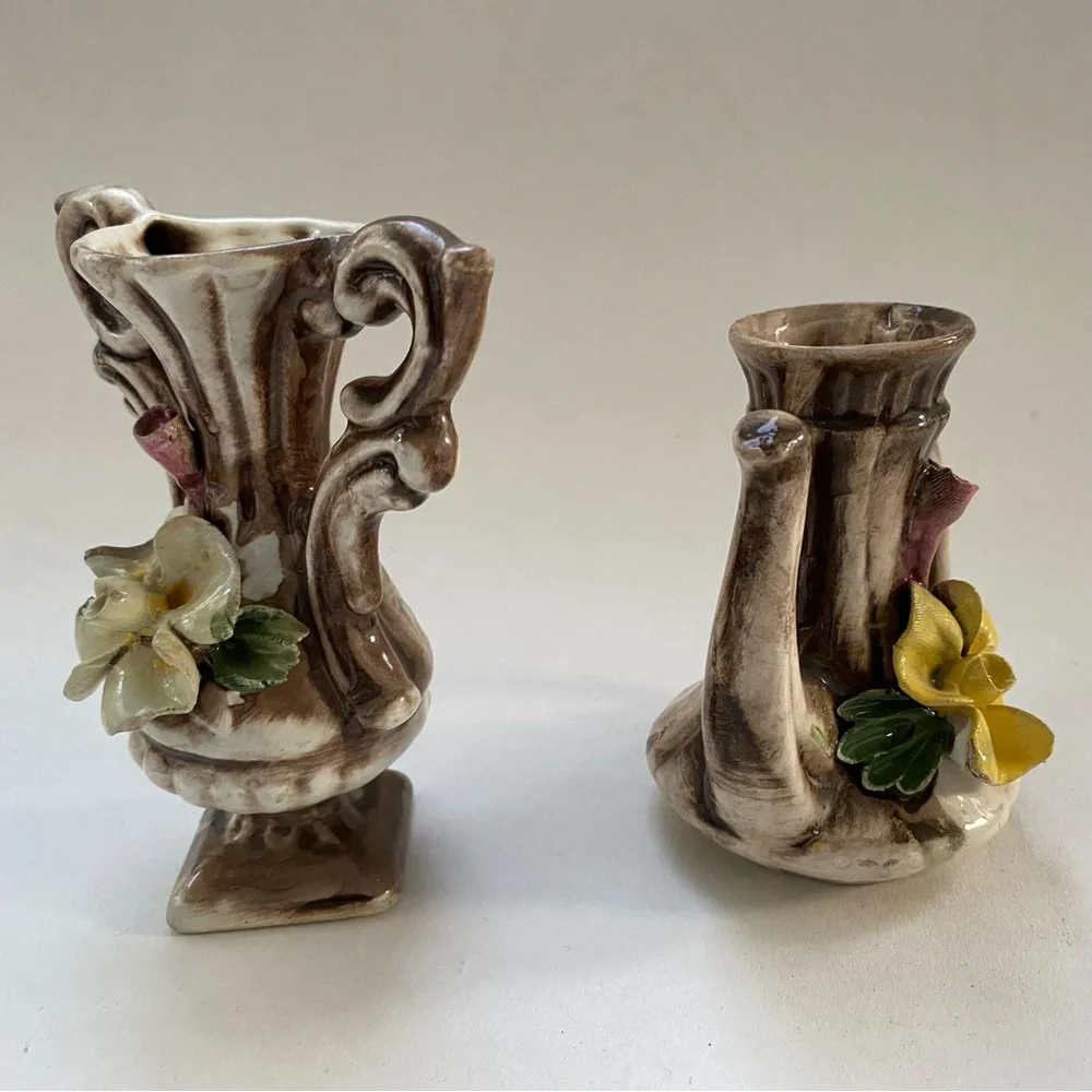 2 Vintage Capodimonte Small Vases Porcelain Flowers Made in Italy